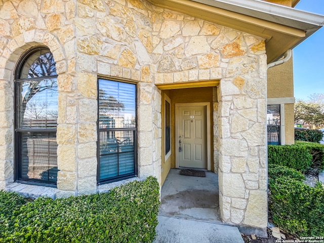 view of entrance to property