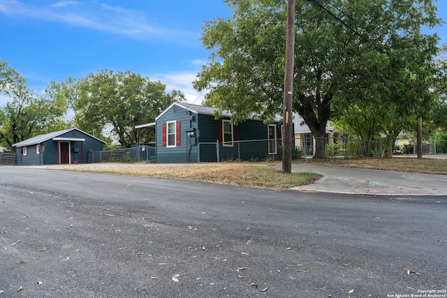 view of front of home