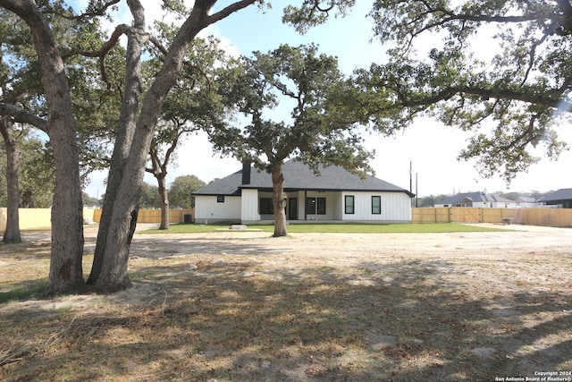 view of front of home