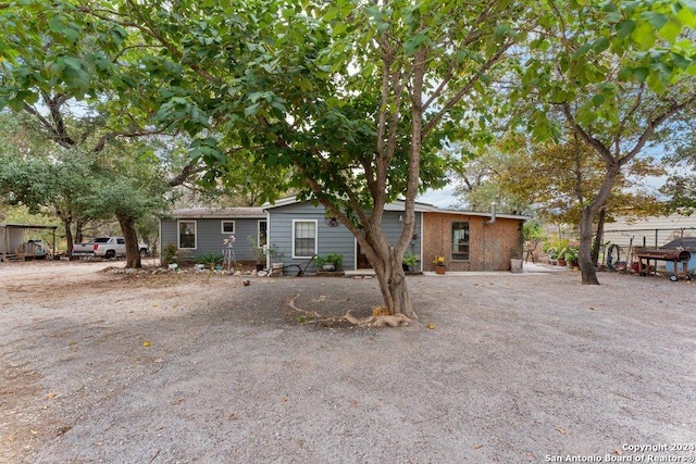 22620 Little Walnut Dr, San Antonio, TX 78264 - ranch-style home with fence