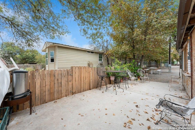 22620 Little Walnut Dr, San Antonio, TX 78264 - view of patio with fence