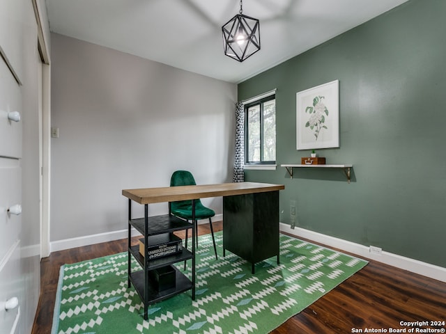 office area with hardwood / wood-style flooring