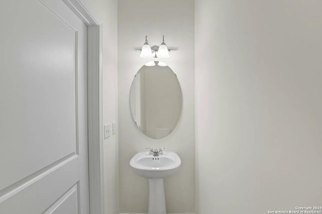 923 Middlebury Farms, San Antonio, TX 78221 - view of bathroom