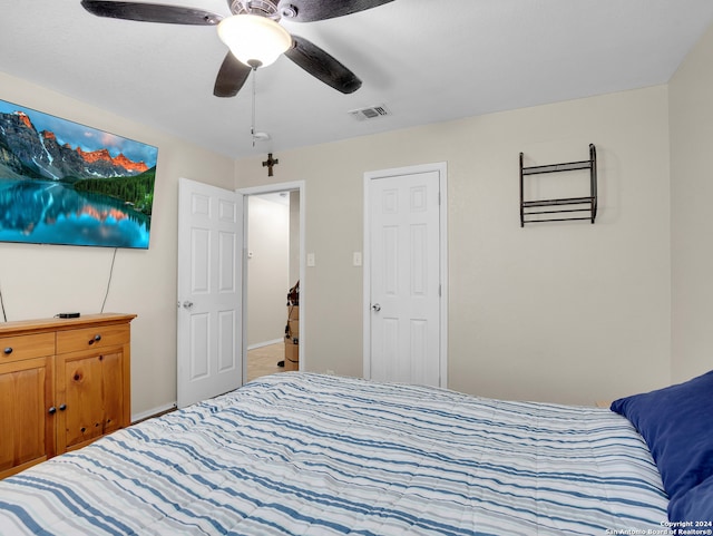 bedroom featuring ceiling fan