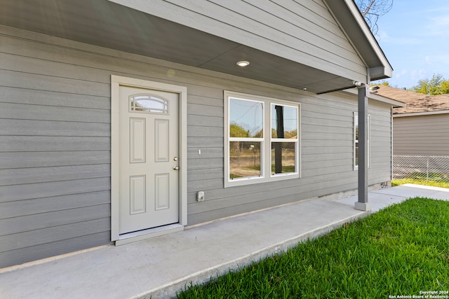 view of property entrance