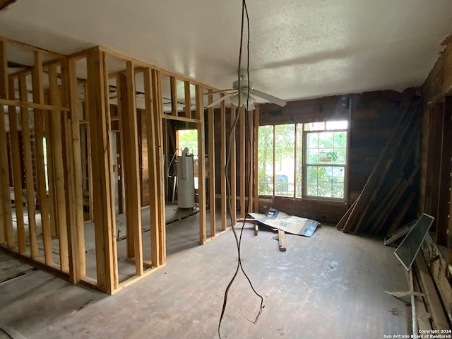 miscellaneous room featuring ceiling fan