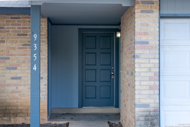 view of property entrance