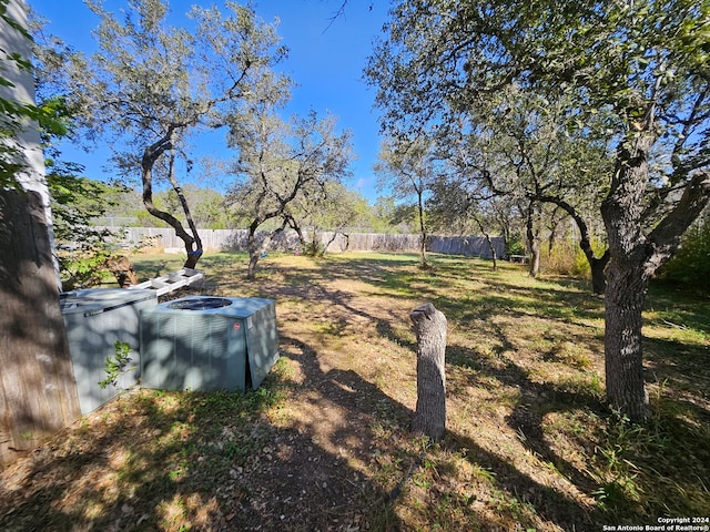 view of yard with cooling unit