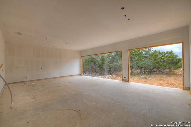 1722 Paradise Pkwy, Canyon Lake, TX 78133 - view of empty room