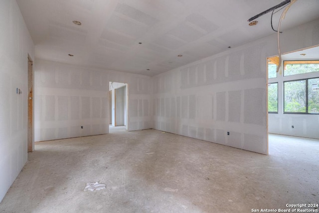 1722 Paradise Pkwy, Canyon Lake, TX 78133 - empty room with concrete floors