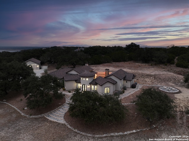 view of aerial view at dusk