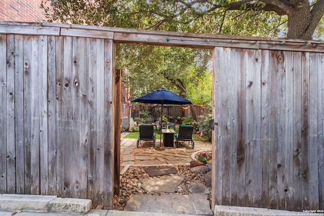 view of outbuilding