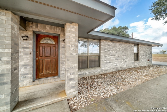 view of entrance to property