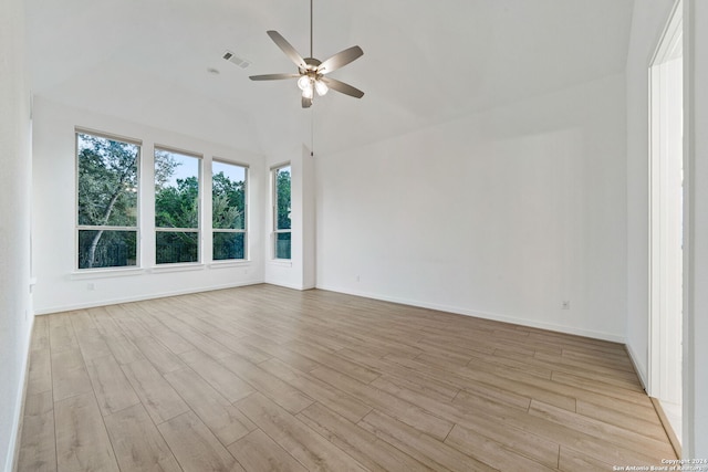 empty room featuring light wood-type flooring and ceiling fan