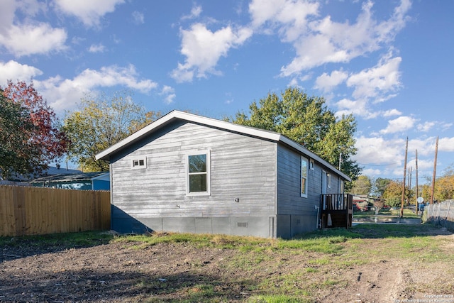 view of home's exterior