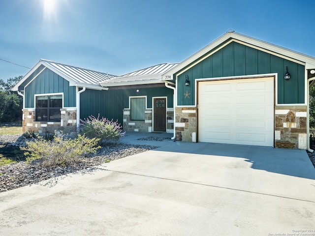 view of front of house with a garage