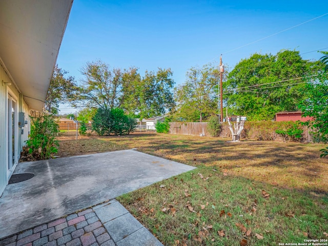 view of yard with a patio