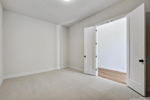 334 Dulce Vis, Boerne, TX 78006 - unfurnished bedroom featuring carpet, baseboards, and vaulted ceiling