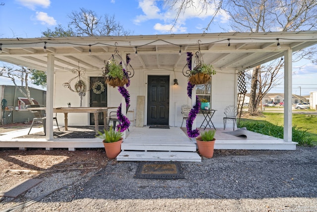 view of property entrance