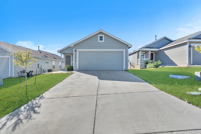 ranch-style house featuring a front lawn