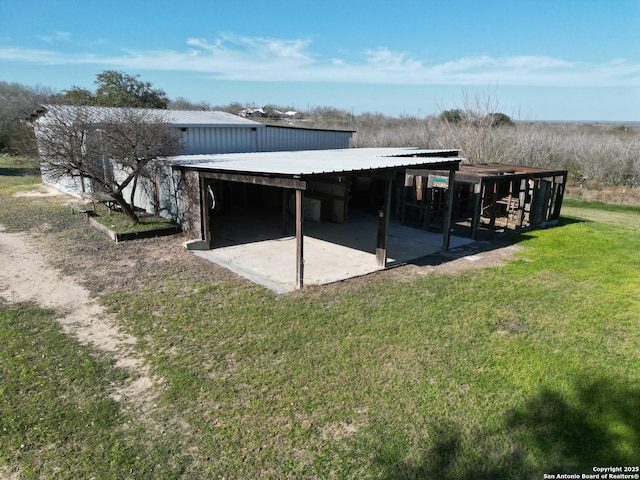 exterior space featuring a carport