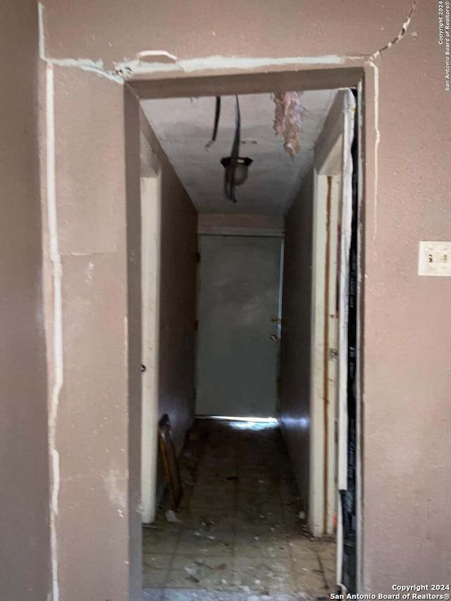 5222 Lark, San Antonio, TX 78228 - view of hallway