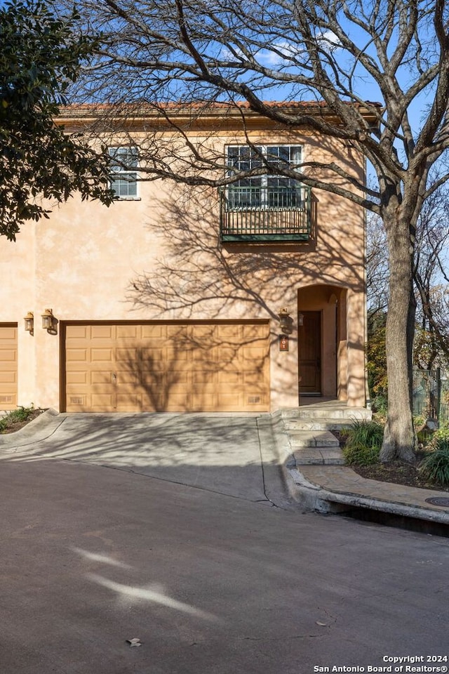 view of front of house with a garage