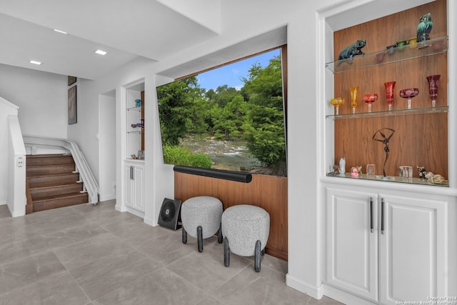 sitting room with indoor bar