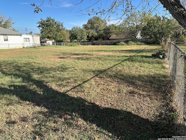 1700 H St, Floresville, TX 78114