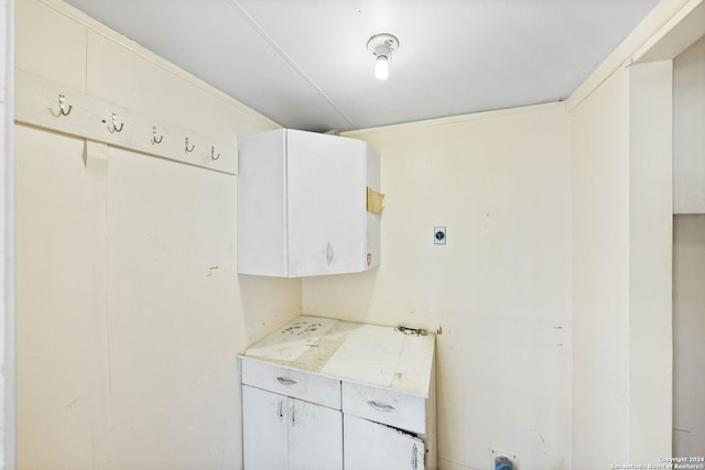 laundry area with electric dryer hookup