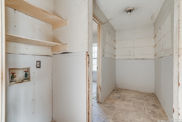 laundry room featuring hookup for a washing machine