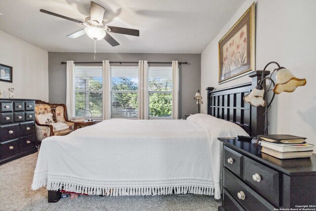 bedroom featuring carpet and ceiling fan