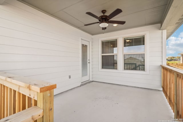 view of patio with ceiling fan