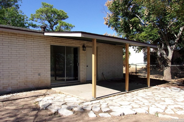 608 Val Verde Dr, Pleasanton, TX 78064 - view of patio