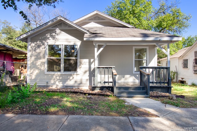 bungalow-style home featuring covered porch