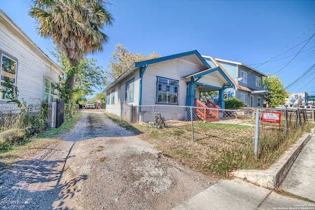 view of front of property