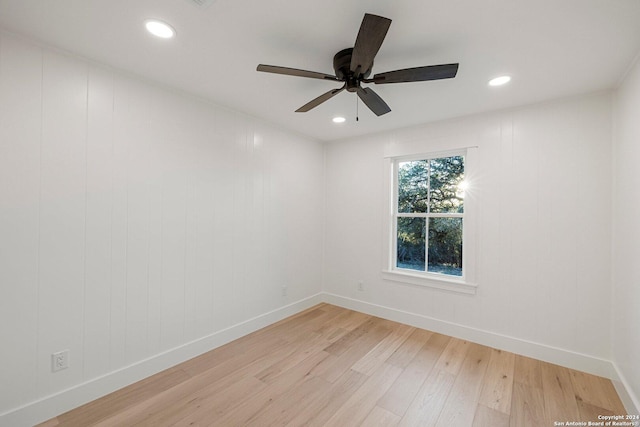160 Mountain Way, Kerrville, TX 78028 - unfurnished room featuring light wood-type flooring, baseboards, ceiling fan, and recessed lighting