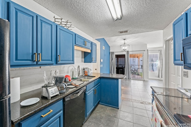 kitchen featuring black appliances, blue cabinets, a textured ceiling, and hanging light fixtures