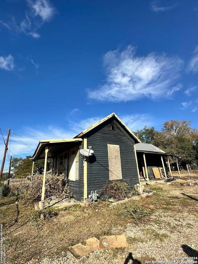 view of side of home