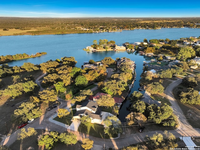 300 Deer Dr, Sunrise Beach, TX 78643