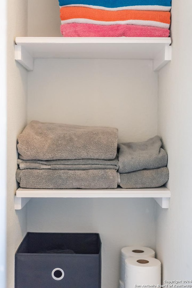 802 Piedmont Ave, San Antonio, TX 78210 - view of closet