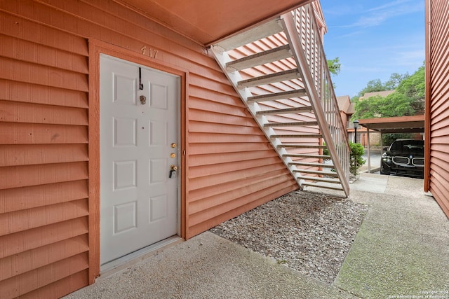 view of property entrance