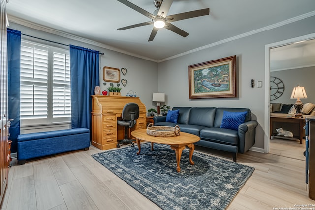 living room featuring light hardwood / wood-style floors, ceiling fan, and ornamental molding