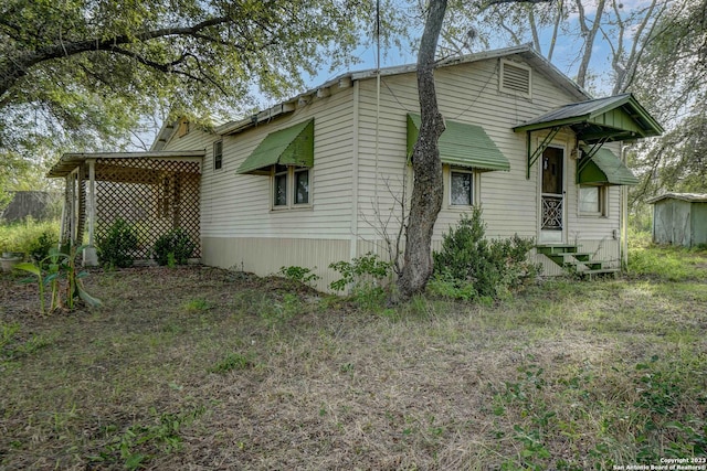 17770 Interstate 35, Lytle, TX 78052 - view of home's exterior featuring entry steps