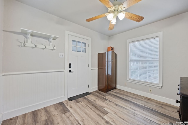 entryway featuring ceiling fan and light wood-type flooring