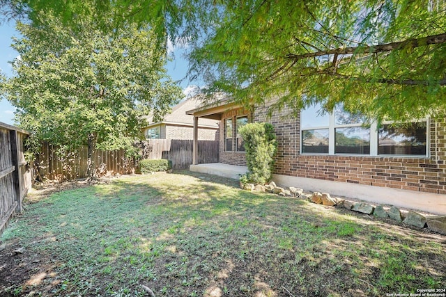 102 Santa Anita, Boerne, TX 78006 - view of yard