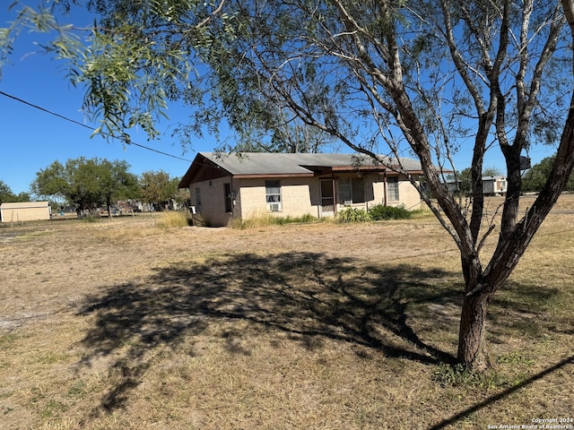 view of home's exterior