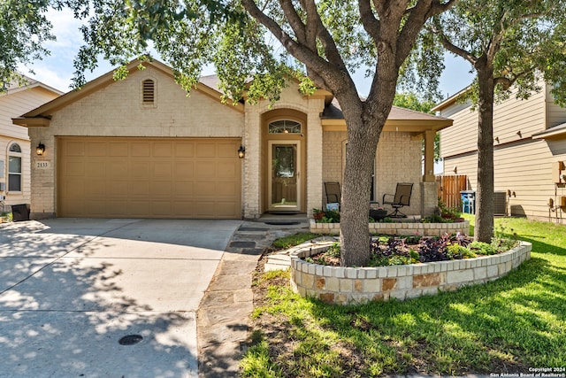 view of front of house featuring a garage