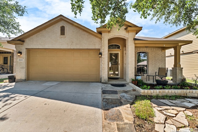 view of front of house featuring a garage