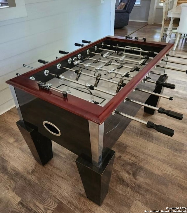 game room featuring hardwood / wood-style floors